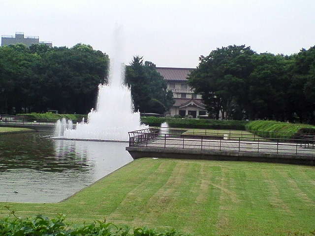 上野公園 大噴水と国立博物館 街角アイキャッチ